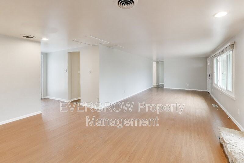 4219 Varner Rd - Photo 6 of 30