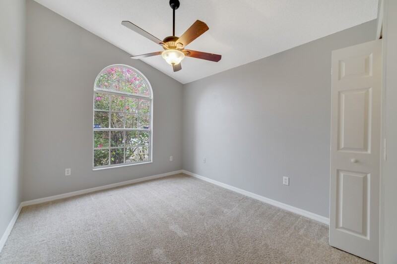 230 Ronaldale Ave - Photo 6 of 12