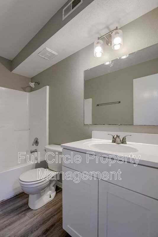 2730 N 1st St #2 - Photo 4 of 24