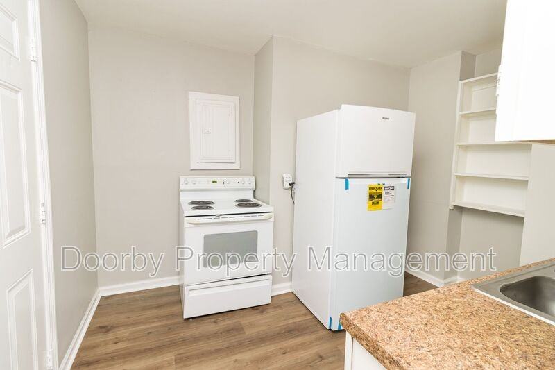 3302 Pinewood Ave #4 - Photo 7 of 14