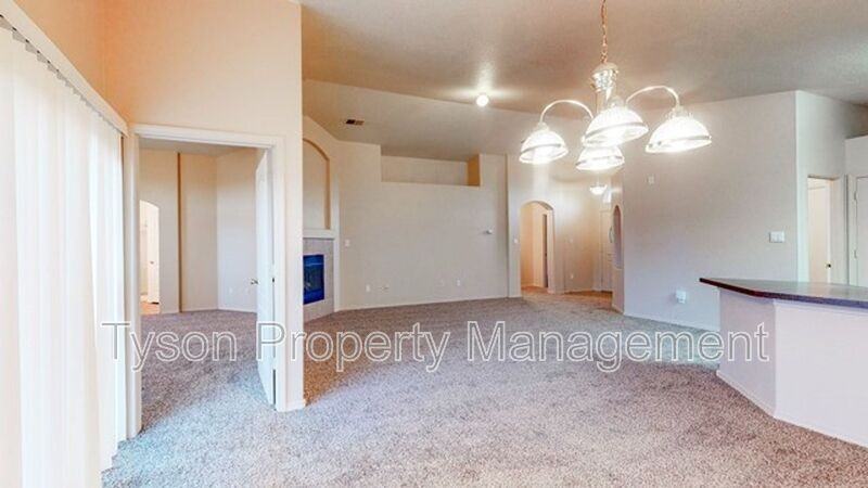 9005 Hidden Spring Ave Sw - Photo 5 of 17