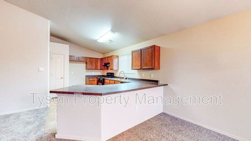 9005 Hidden Spring Ave Sw - Photo 6 of 17