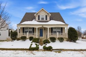 featured image of 1301 Waterview Way