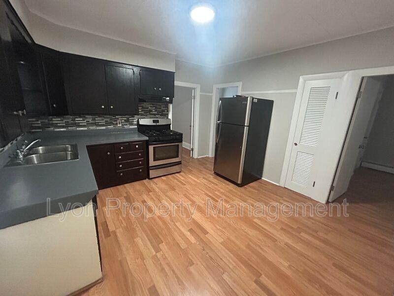 112 A St #2 - Photo 2 of 12