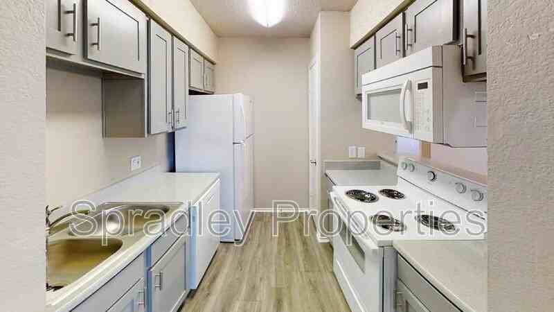 200 Bosque Ln #1028 - Photo 3 of 7