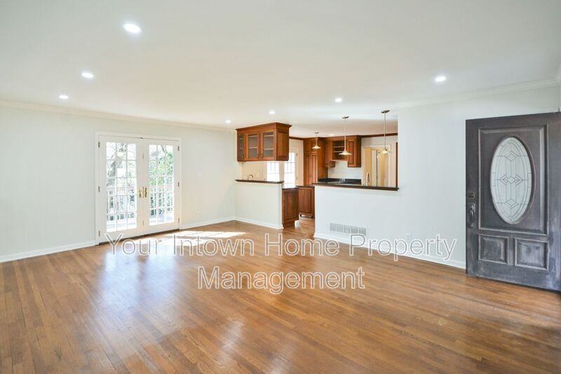 317 Eureka Dr Ne - Photo 3 of 38