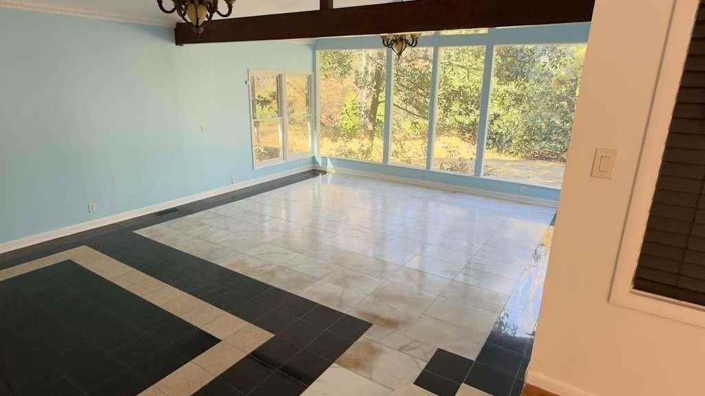 3400 Spalding Dr - Photo 3 of 14