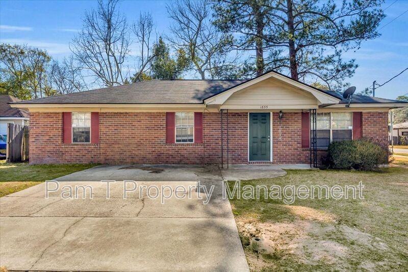 1835 Upson St - Photo 2 of 28