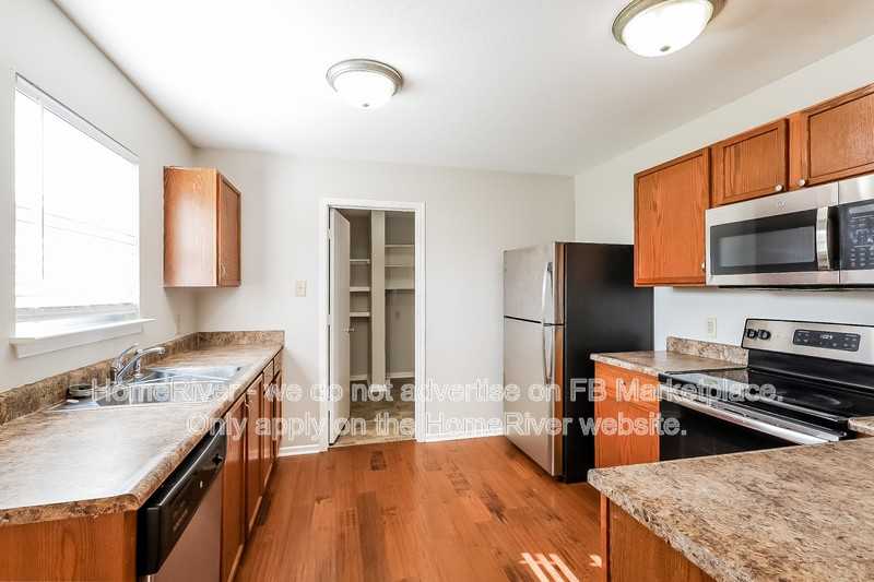 8057 States Bend Dr - Photo 4 of 19