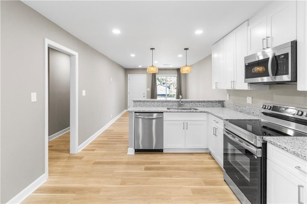 2039 Nettie Ct ##Rt - Photo 3 of 13