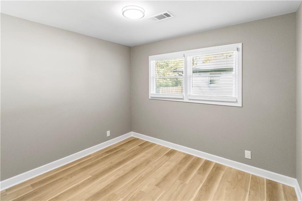 2039 Nettie Ct ##Rt - Photo 7 of 13