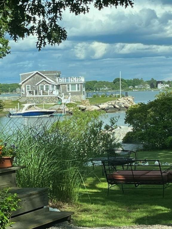 245 Cove Point Rd W - Photo 6 of 13