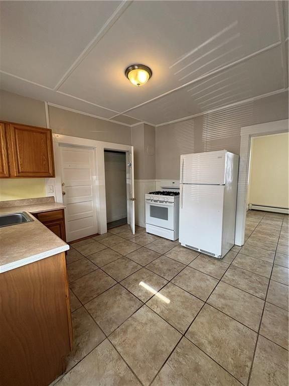 95 Duke St - Photo 7 of 9