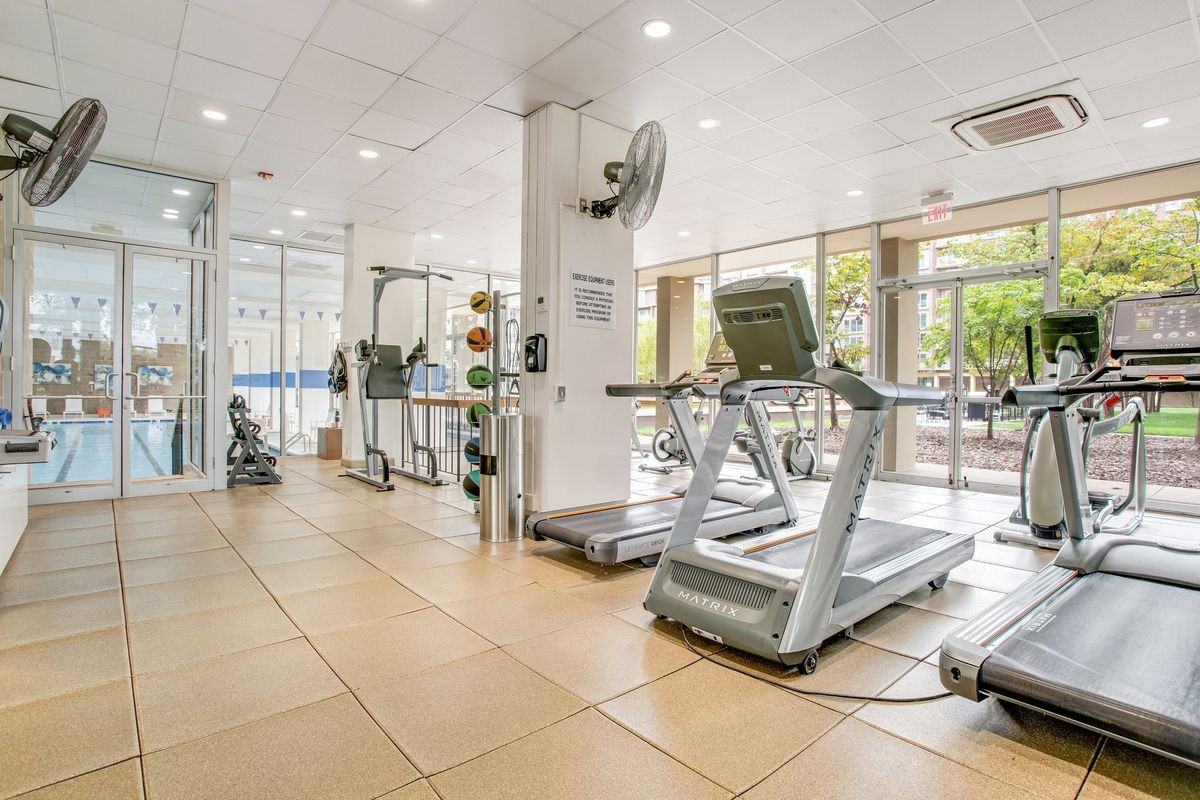 510 N St Sw - Photo 3 of 7