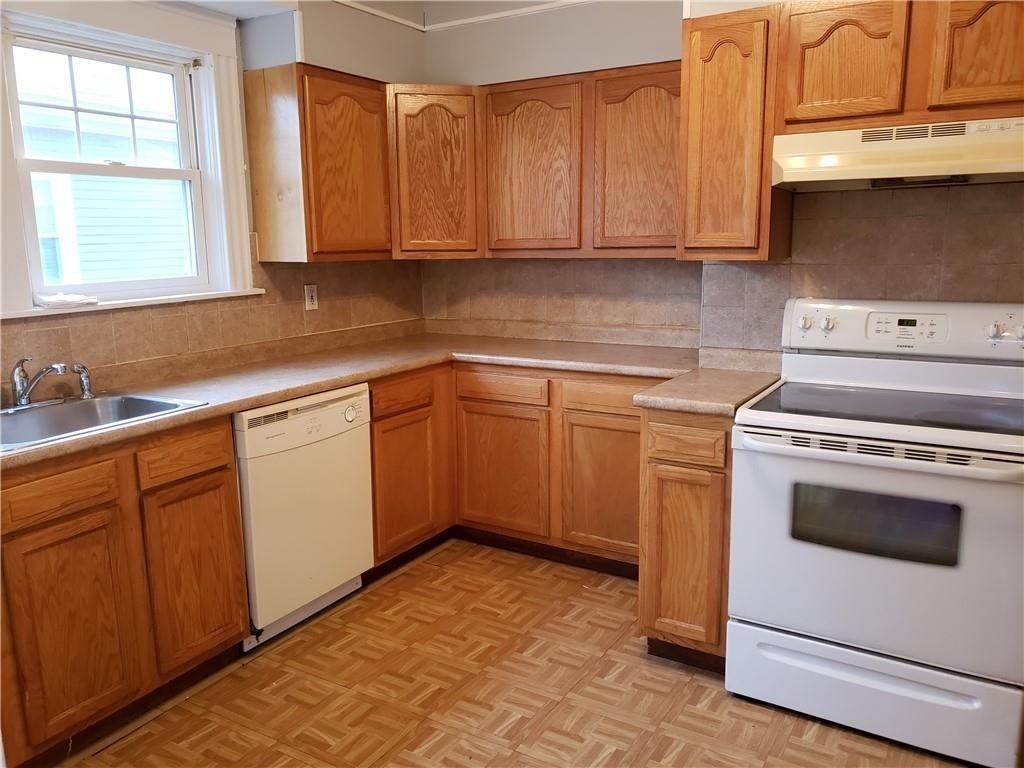 36 Monument St - Photo 7 of 14