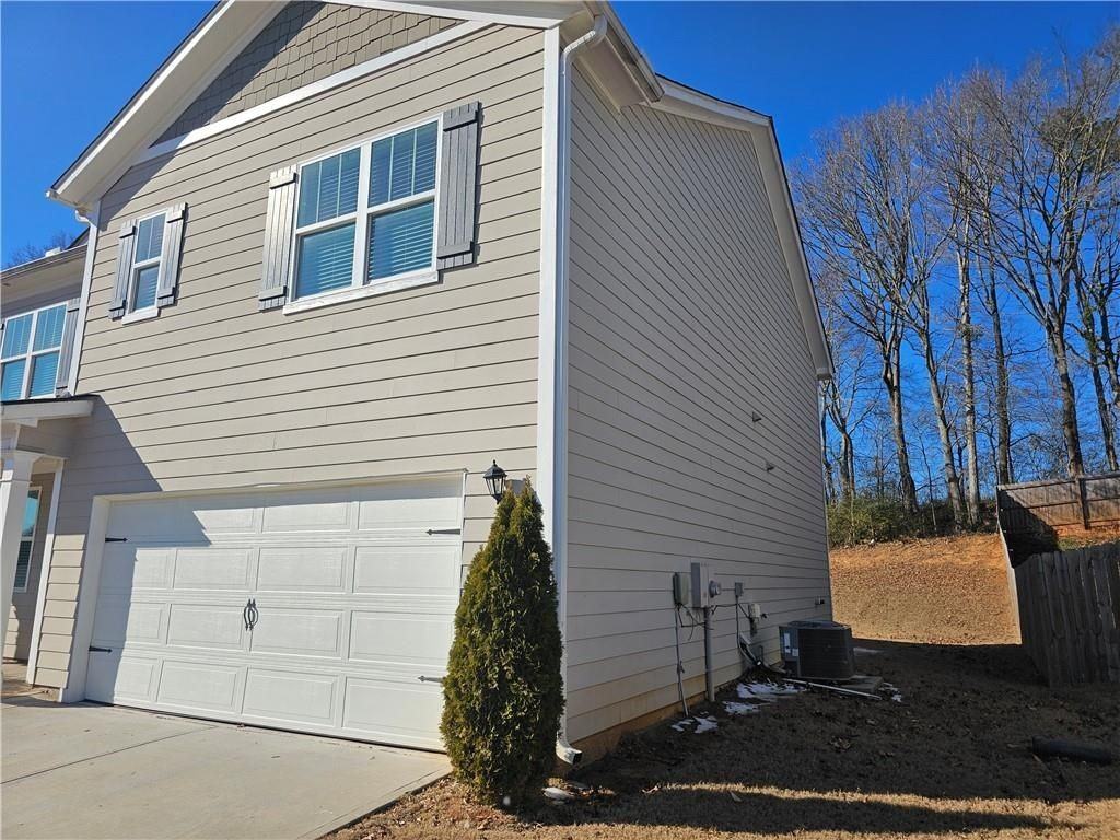 490 Walnut Grove Way - Photo 2 of 23