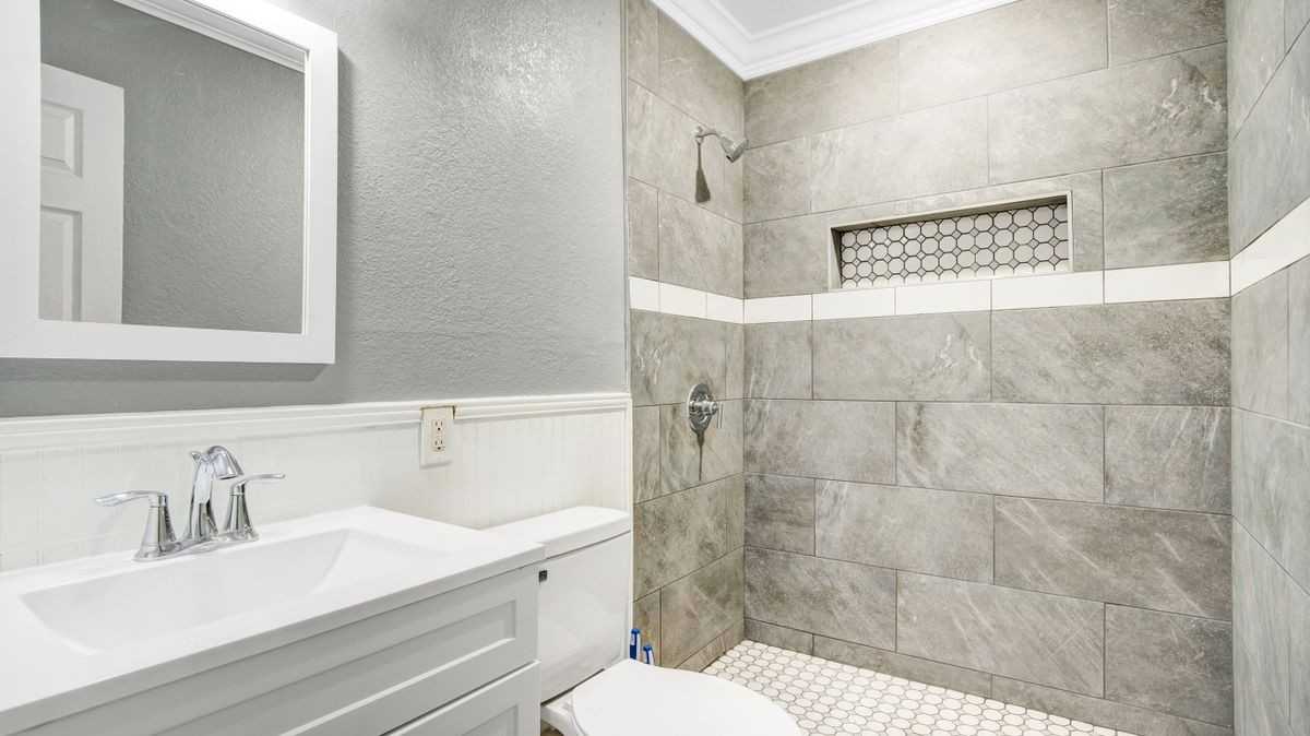 3600 Calloway Dr - Photo 3 of 7