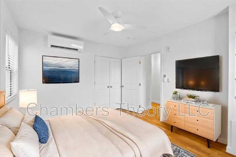 220 2nd St Se #303 - Photo 2 of 21