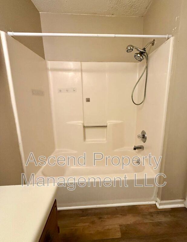 2705 Georgetown Dr Nw #7 - Photo 7 of 8