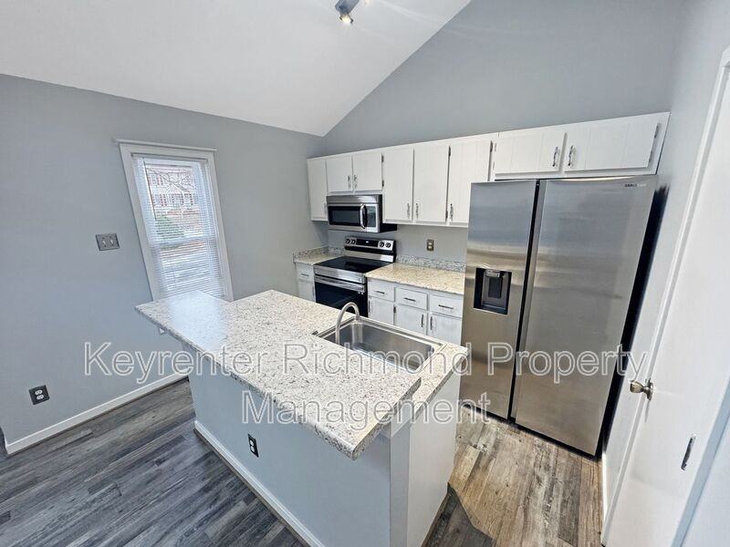 6139 Stockade Ct - Photo 4 of 18