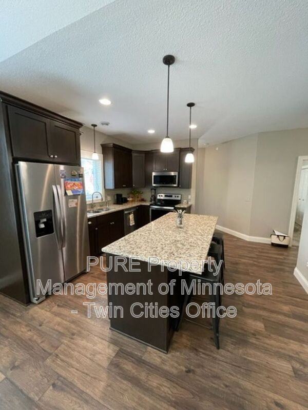 631 Liberty Way - Photo 5 of 24