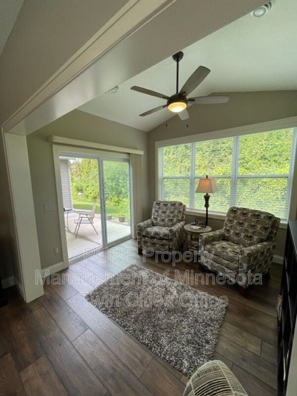 631 Liberty Way - Photo 7 of 24