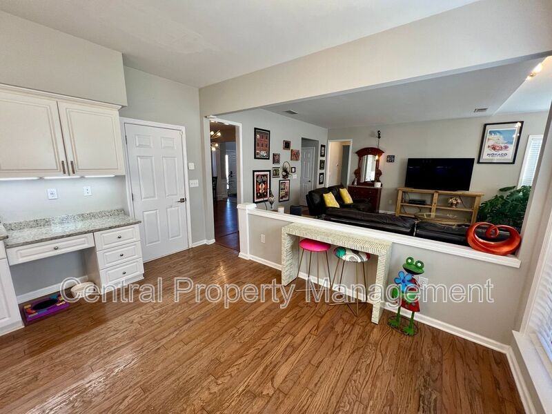 3 Blanton Ln - Photo 7 of 40