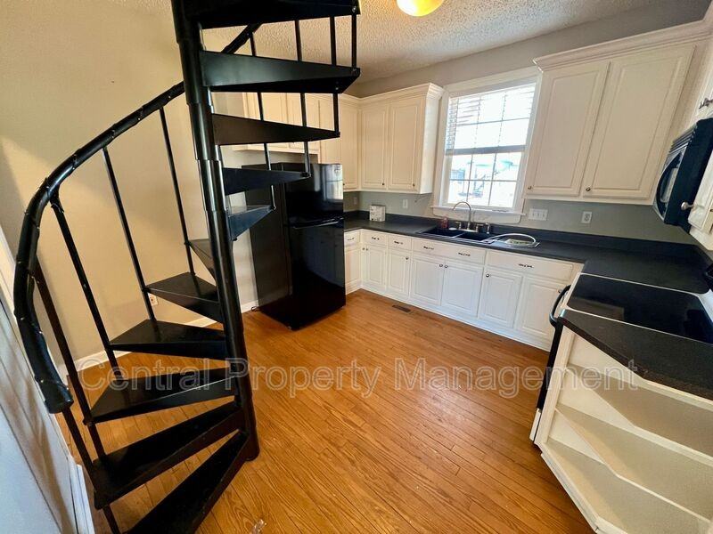 3 Popular St - Photo 7 of 19