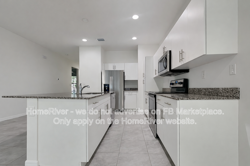 8744 Madrid Cir - Photo 6 of 25