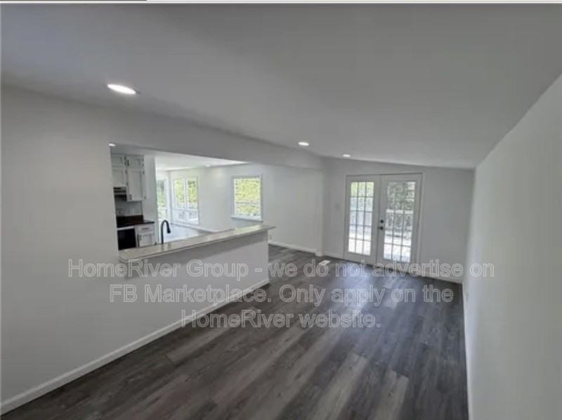 4639 N Holmes St - Photo 3 of 31