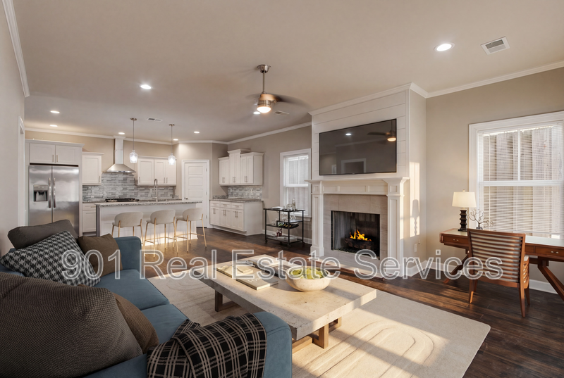 1438 Faxon Ave - Photo 4 of 25