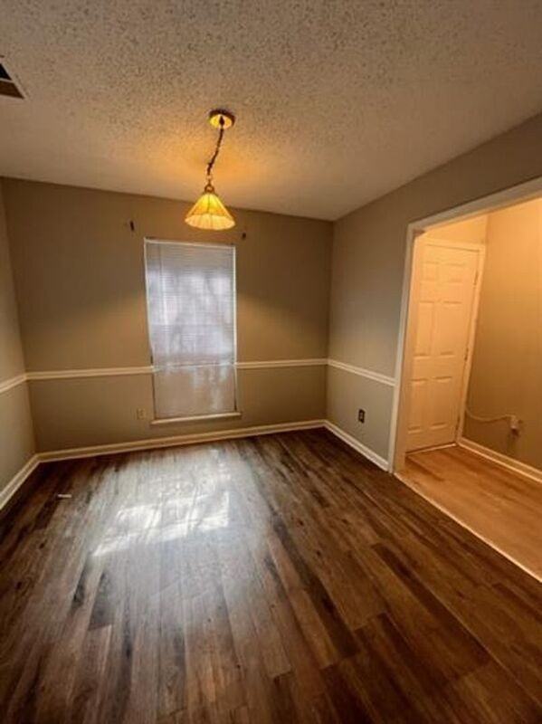 6420 Saginaw Rd - Photo 6 of 12