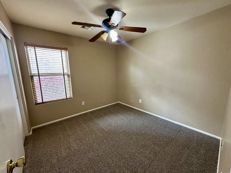 41841 W Sunland Dr - Photo 6 of 17