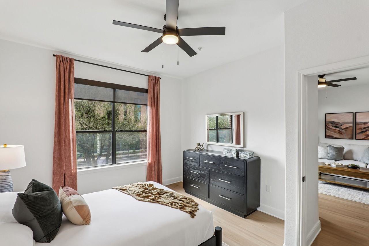 Instrata Upper Kirby - Photo 6 of 51