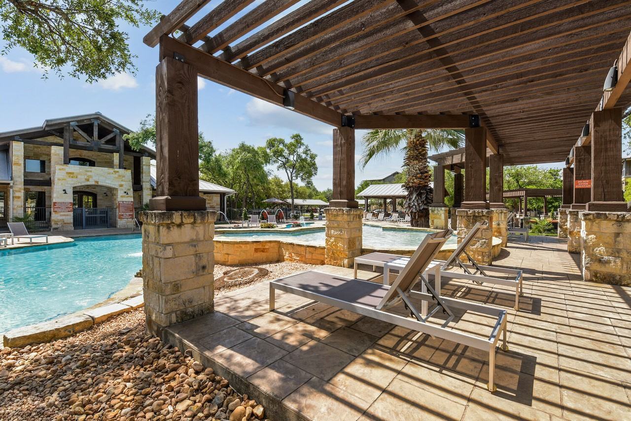 Platinum Shavano Oaks - Photo 7 of 27