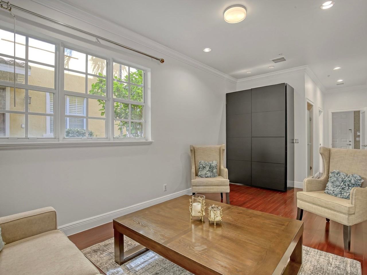 72 Se 6th Ave #C - Photo 7 of 40