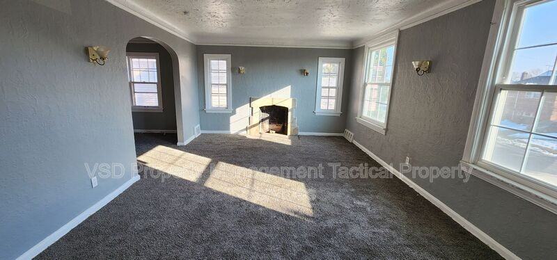 14717 Milverton Rd #UP - Photo 3 of 19