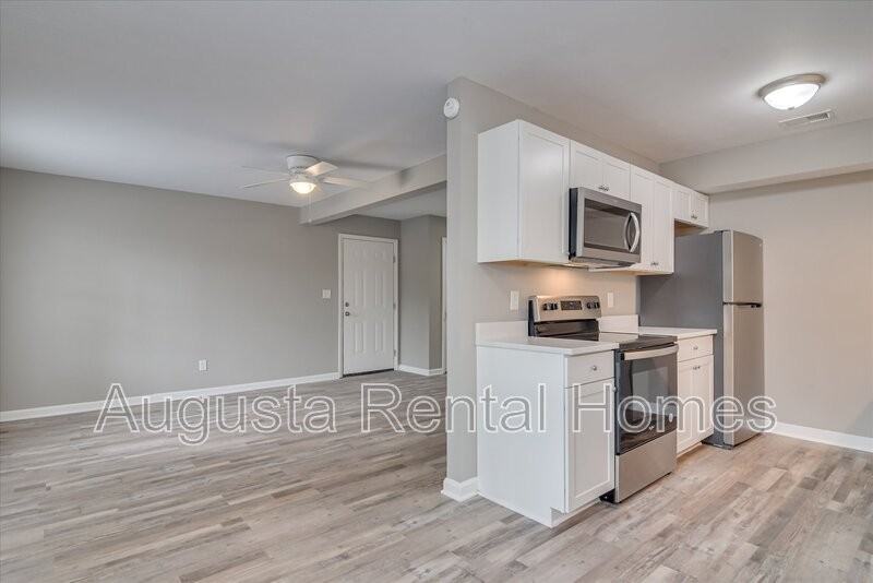 168 Conifer Dr - Photo 4 of 12