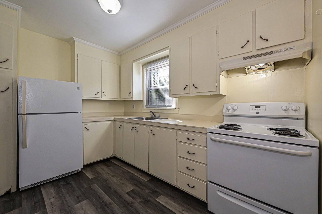 ChurchNE260 - Photo 3 of 11