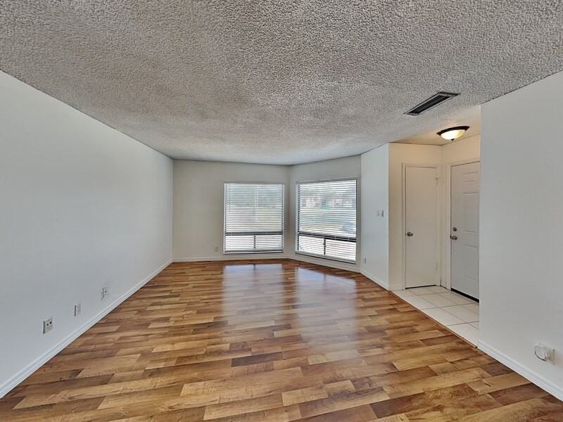 2622 Lemon Tree Ln #6K - Photo 2 of 16