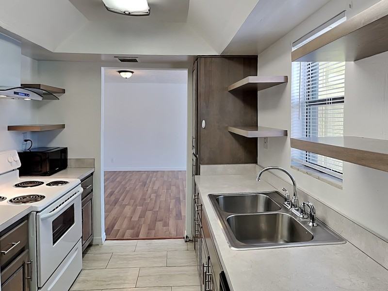 2622 Lemon Tree Ln #6K - Photo 5 of 16