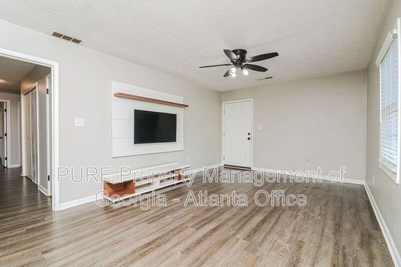 133 Kimberly Way Sw #133 - Photo 5 of 21