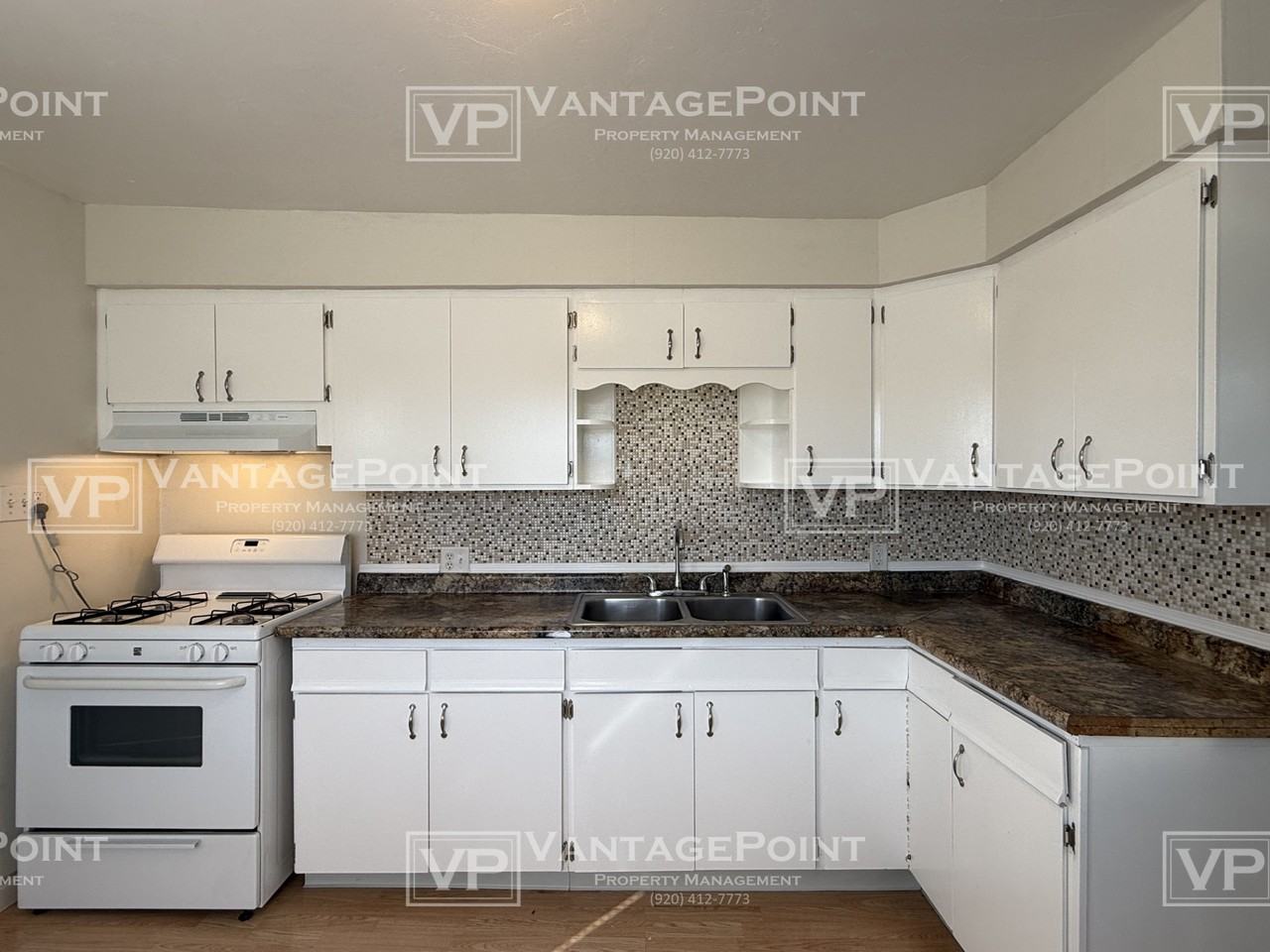 1700 Patriot Way - Photo 5 of 20