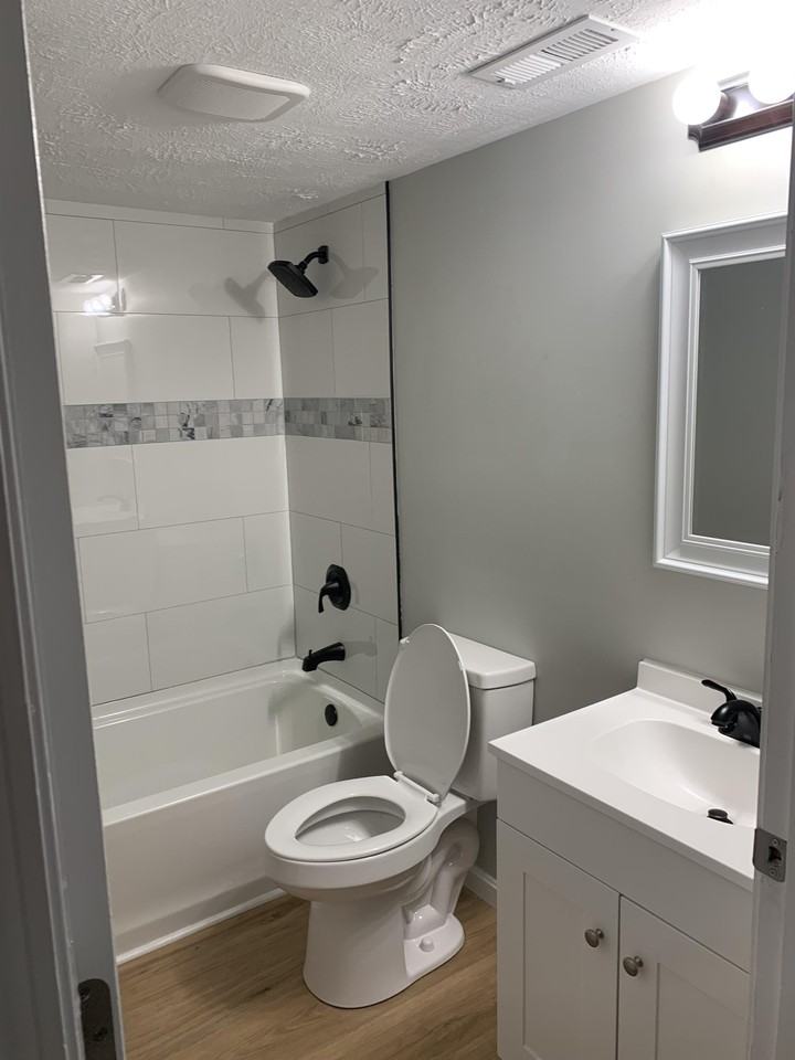 128 Karen Court - Photo 6 of 16