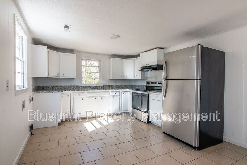 119 Wheeler Dr - Photo 4 of 20