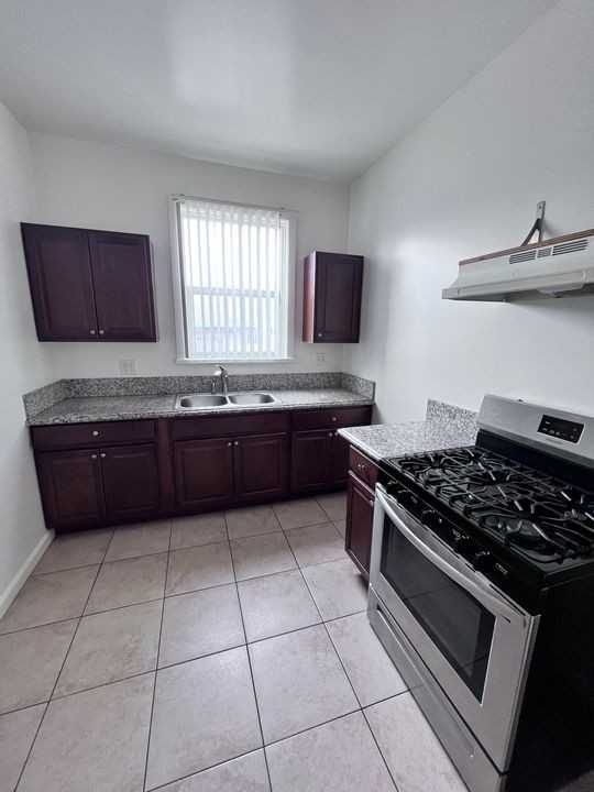 2801 San Marino Street - Photo 7 of 50