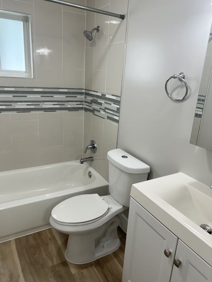 1492 HOLLY HEIGHTS DR - Photo 4 of 21