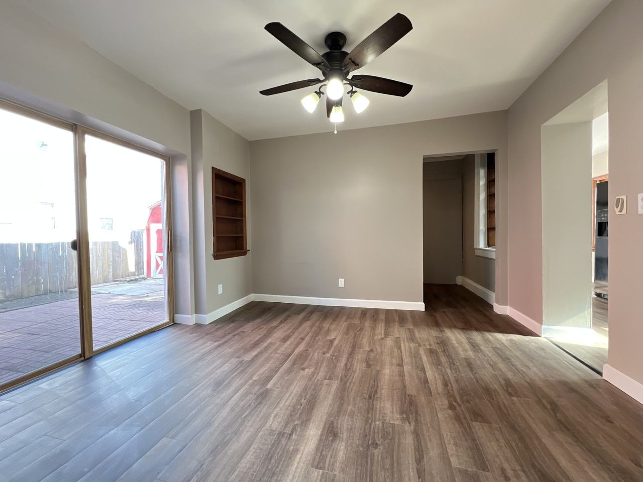 1404 Iowa Street - Photo 3 of 11