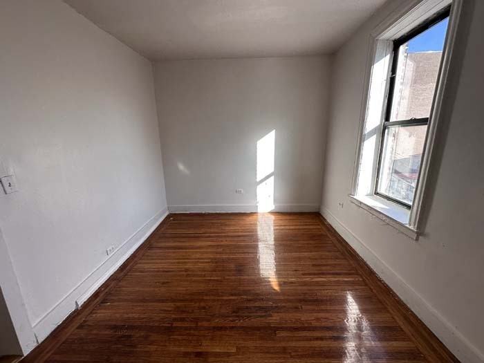 3505 Wayne Avenue - Photo 6 of 11