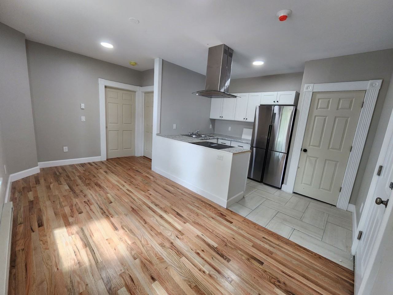 280-290 Garden Street - Photo 7 of 36